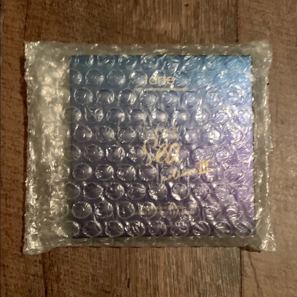 TARTE RAINFOREST OF THE SEA VOLUME III. NEW IN BOX - Picture 4 of 16